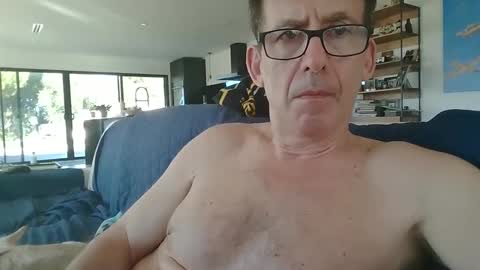 JustMe online show from January 1, 10:35 pm