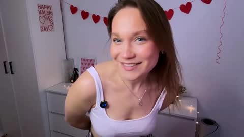 Snapshot of tierraslusar chatting on February 20, 2:28 pm Kallie online show from February 20, 2:28 pm