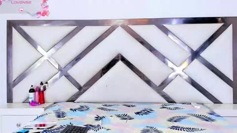 Snapshot of tifanibrown chatting on February 27, 12:38 pm Tifani brown online show from February 27, 12:38 pm