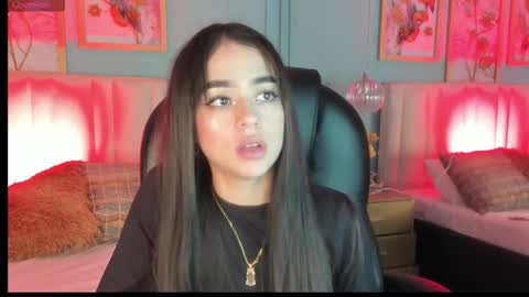 Your Princess Tif online show from November 15, 3:15 am