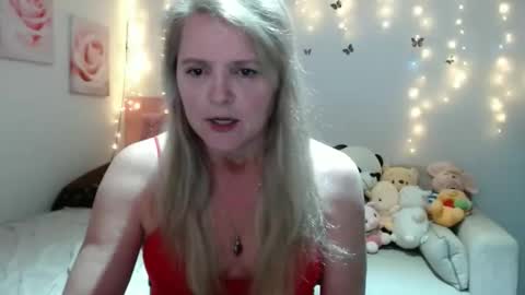 Snapshot of tifanycoopers chatting on January 16, 11:14 am Tifany online show from January 16, 11:14 am