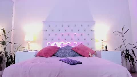 Snapshot of tiffanny_gomez chatting on July 17, 7:52 pm Tifanny online show from July 17, 7:52 pm