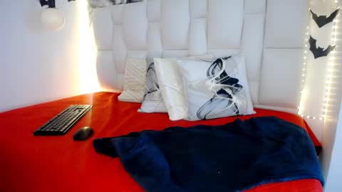 tiffany online show from October 21, 6:41 pm