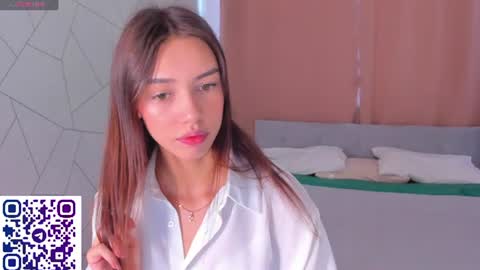 Snapshot of tiffany__grace chatting on June 28, 1:00 am Tiffany online show from June 28, 1:00 am