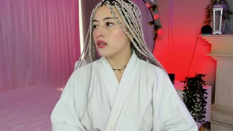 Tiffany Becker online show from March 30, 1:01 pm