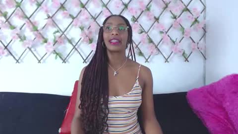 Snapshot of tiffany_gomez9 chatting on February 9, 3:21 am Tiffany online show from February 9, 3:21 am