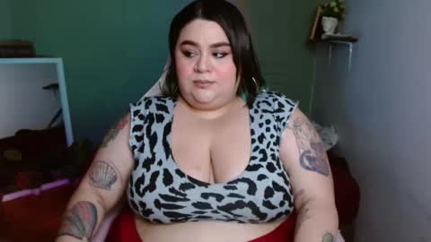 Snapshot of tiffany_laurens chatting on February 1, 11:37 pm dont forget ask for custom vids online show from February 1, 11:37 pm