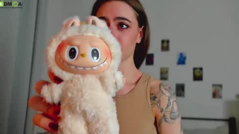 tiffany online show from October 16, 1:39 am