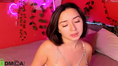 Snapshot of tiffany_robinson chatting on February 22, 3:29 am tiffany_robinson online show from February 22, 3:29 am