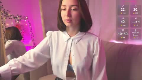 tiffany_robinson online show from March 23, 3:10 am