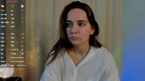 Im Emily online show from October 3, 2:47 pm