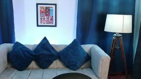 tiffanycherry_ online show from May 4, 1:18 pm