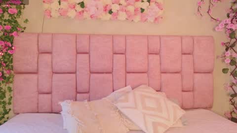 Snapshot of tiffanyebony_ chatting on May 11, 2:34 pm TiffanyEbony online show from May 11, 2:34 pm