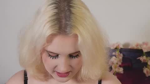 tiffanyjons online show from November 16, 5:40 pm