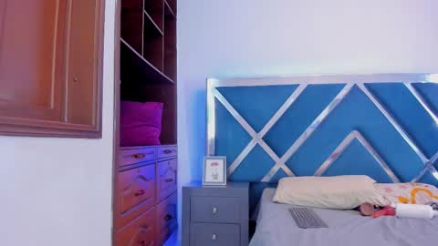 Snapshot of tiffanymiller01 chatting on November 21, 2:16 pm Tiffany Miller online show from November 21, 2:16 pm