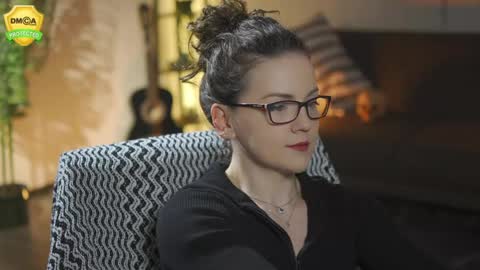 tiffanyriox online show from April 21, 11:51 pm