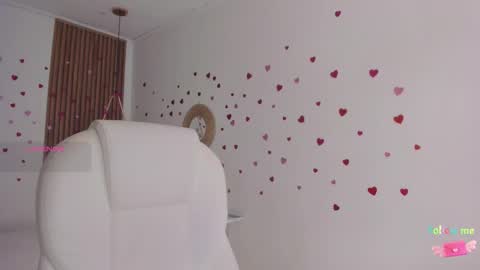 Tiffany online show from February 15, 1:09 pm