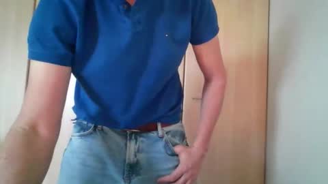 Snapshot of tigerjow941808 chatting on December 3, 10:02 am tigerjow941808 online show from December 3, 10:02 am