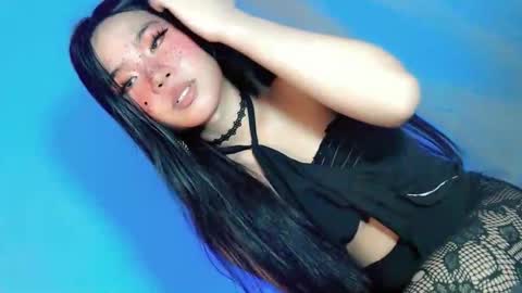 tight_elliana online show from December 3, 7:01 pm