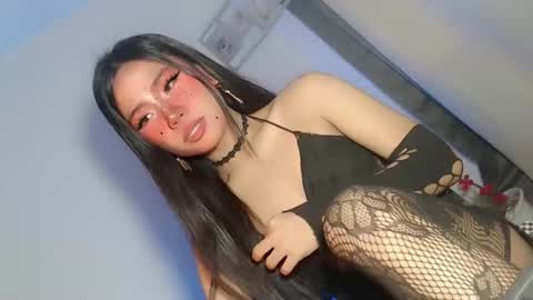 tight_elliana online show from December 15, 7:07 pm
