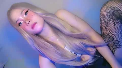 tight_elliana online show from April 16, 9:39 pm