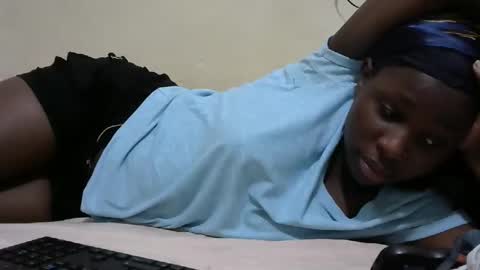 tight_pussie online show from November 6, 9:59 pm