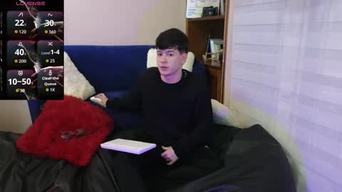 Snapshot of tightncuteass chatting on February 17, 11:33 pm Camilo online show from February 17, 11:33 pm