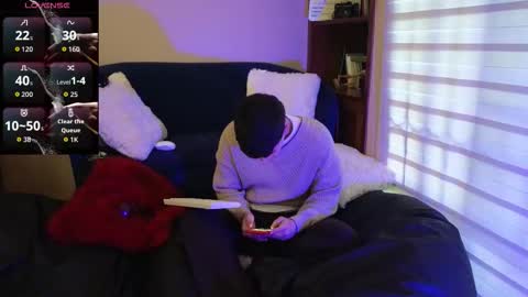 Snapshot of tightncuteass chatting on February 18, 10:50 pm Camilo online show from February 18, 10:50 pm