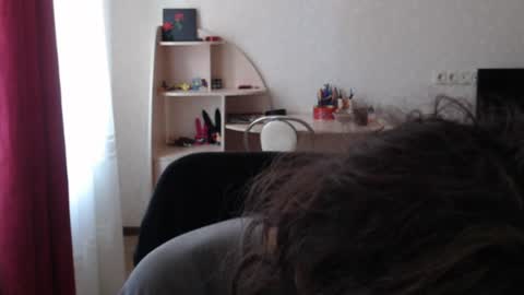 Snapshot of tiiiiiiiiiim chatting on August 4, 9:12 am Tim online show from August 4, 9:12 am