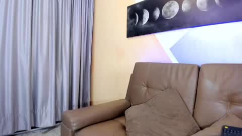 Tyler online show from December 18, 2:32 am