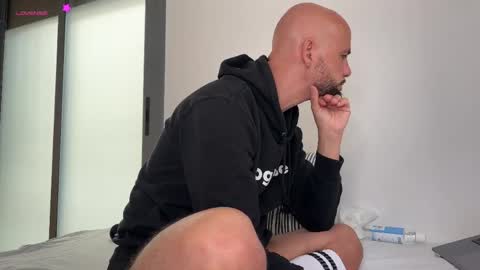 Tim Beard online show from April 7, 1:00 pm