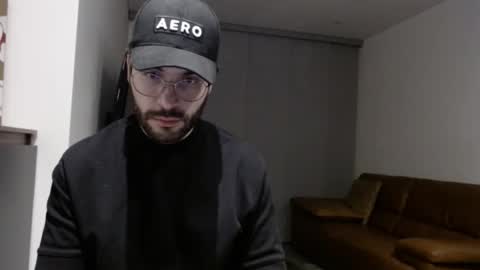 Snapshot of tim_cox chatting on February 22, 3:12 am tim cox online show from February 22, 3:12 am