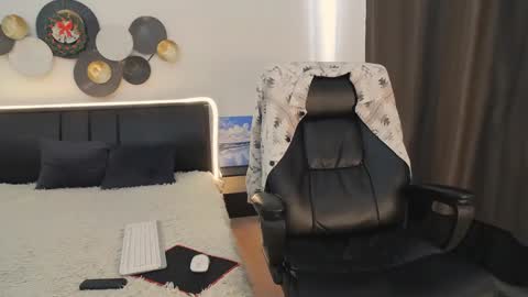 ask me online show from January 5, 9:48 am