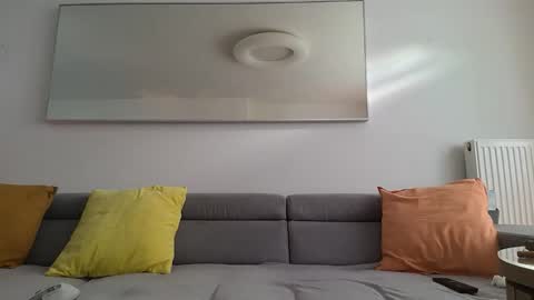 Snapshot of timbo_german chatting on February 23, 8:33 am timbo_german online show from February 23, 8:33 am