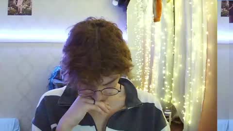 Snapshot of timbunnyy chatting on May 15, 11:34 pm Wille online show from May 15, 11:34 pm