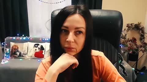 Luisa online show from December 17, 8:53 am