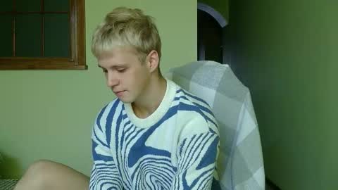 Snapshot of timkinky chatting on October 18, 7:42 am Tim WhiteS online show from October 18, 7:42 am