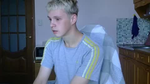 Snapshot of timkinky chatting on October 23, 5:51 am Tim WhiteS online show from October 23, 5:51 am