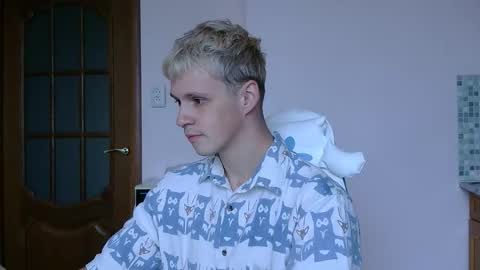 Snapshot of timkinky chatting on October 28, 9:24 am Tim WhiteS online show from October 28, 9:24 am