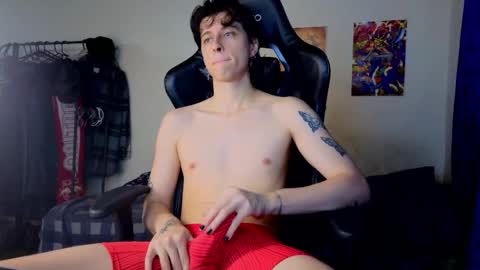 timmy  independent model  help me reach 50 thumbs up pls online show from November 2, 10:34 pm