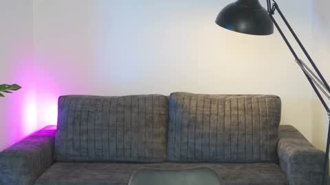 timmyshy online show from March 5, 2:45 pm