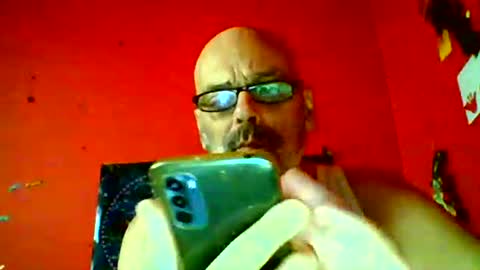 Snapshot of timothy33asd chatting on October 11, 11:20 am timothy33asd online show from October 11, 11:20 am