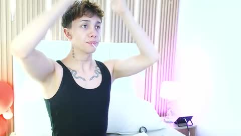 Timothy 21 years old online show from February 17, 8:37 pm