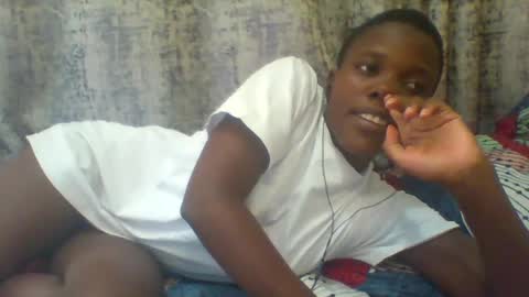 Snapshot of tina2030 chatting on October 21, 8:59 am christine online show from October 21, 8:59 am