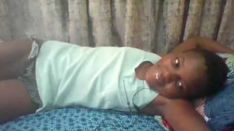 Snapshot of tina2030 chatting on November 4, 5:06 am christine online show from November 4, 5:06 am