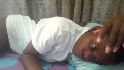 Snapshot of tina2030 chatting on November 16, 7:58 am christine online show from November 16, 7:58 am