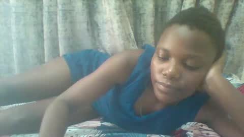 Snapshot of tina2030 chatting on November 22, 10:25 am christine online show from November 22, 10:25 am