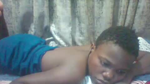 Snapshot of tina2030 chatting on November 23, 2:33 am christine online show from November 23, 2:33 am