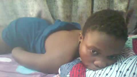 Snapshot of tina2030 chatting on November 29, 4:37 am christine online show from November 29, 4:37 am