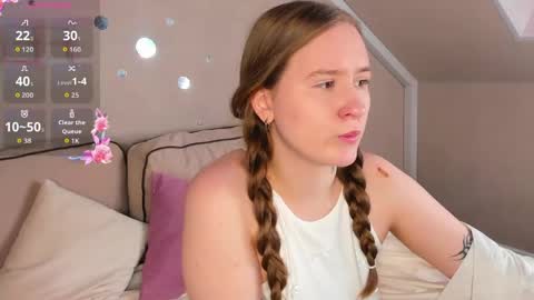 Stella online show from April 15, 9:27 am